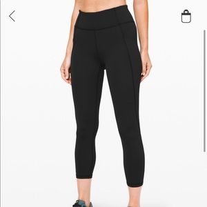 Lululemon crops
